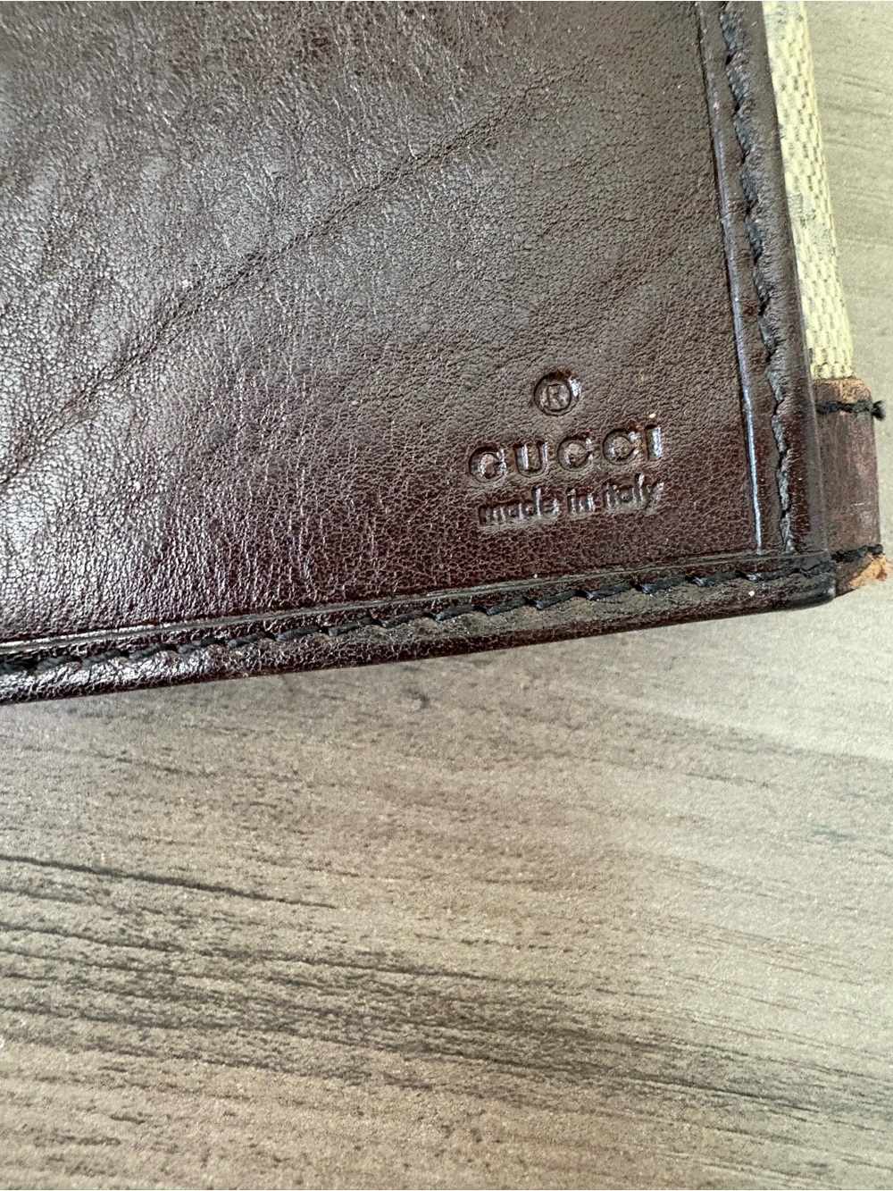 Vintage Gucci GG Monogram Heart Crest Continental Wallet Chain Box - Picture 4 of 7